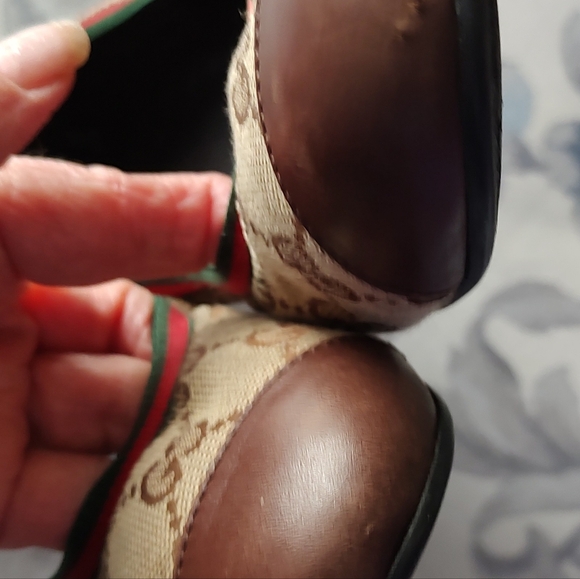 Gucci ballet shoes in size 37 1/2. - Picture 3 of 6